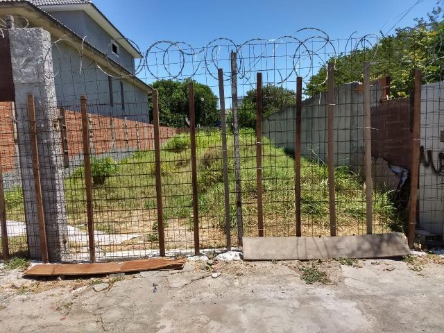 Excelente terreno próximo a Lagoa, Shopping e amplo comercio, plano e pronto p/construir - Foto 3