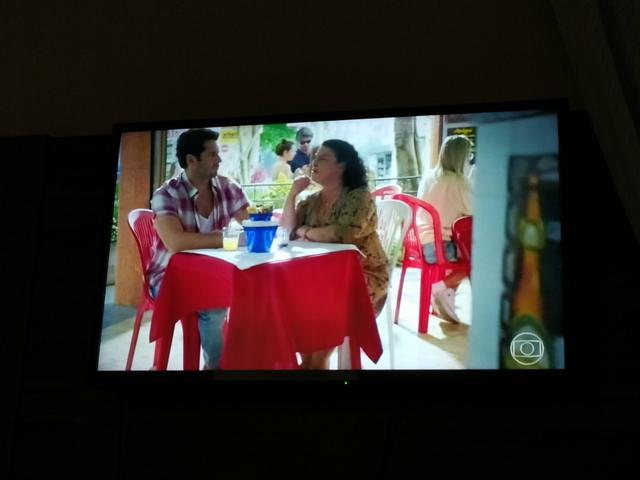 Televisão 40 polegada