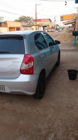 Etios 1.3 X automático