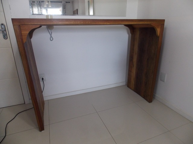 Balcão Ipê Maciço - Lindo - Oportunidade