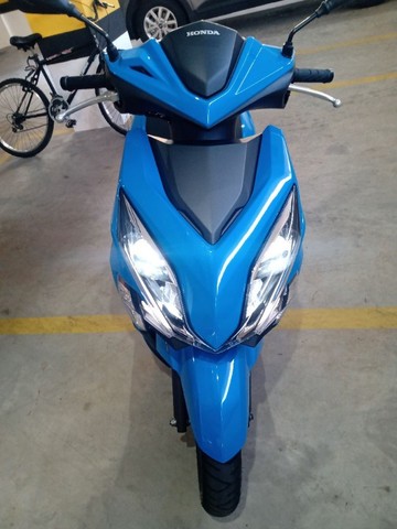 ELITE 125 2021 8000 KM RODADOS EXCELENTE PREÇO 18 VEZES NO CARTÃO TROCO CARRO OU MOTO