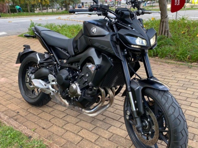   CAIO  YAMAHA MT 09