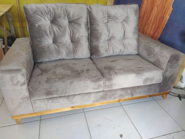 Sofa com base em Madeira - Foto 4