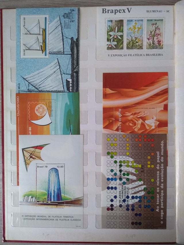 68 BLOCOS FILATÉLICOS COMEMORATIVOS - Foto 2