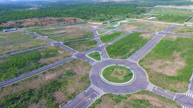 Lote no condomínio Jardim dos Girassois 