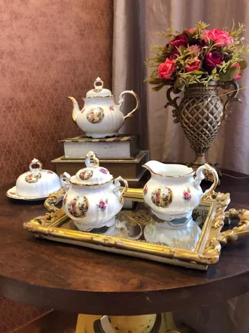 Antigo Jogo De Chá E Café, Porcelana Schmidt Floral Com Ouro