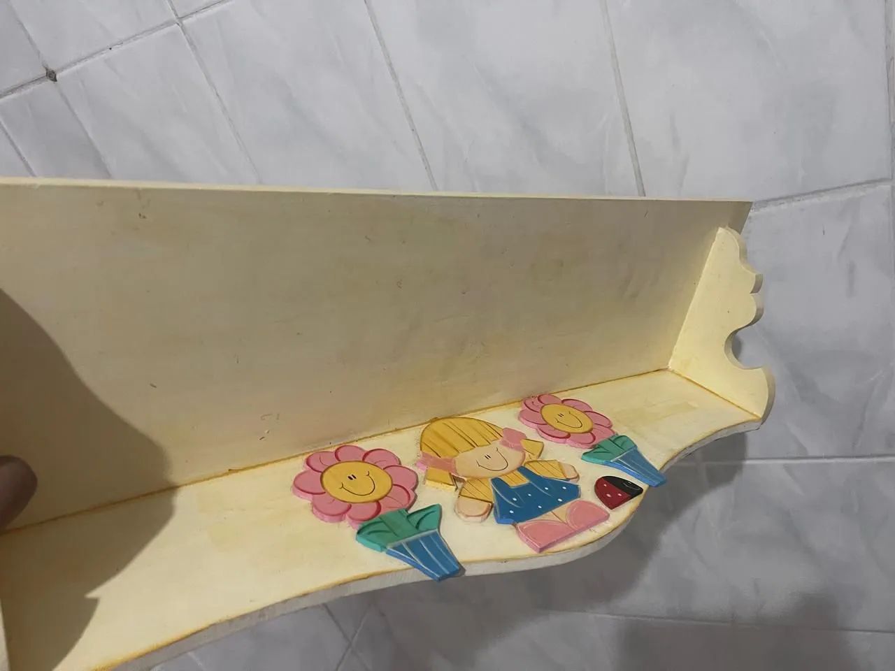 Prateleira Infantil Decorada com Flores - Foto 6