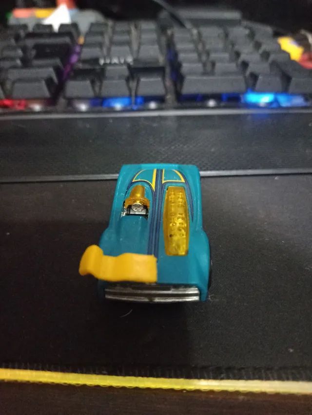 Carrinho hot wheels muda de cor  - Foto 4