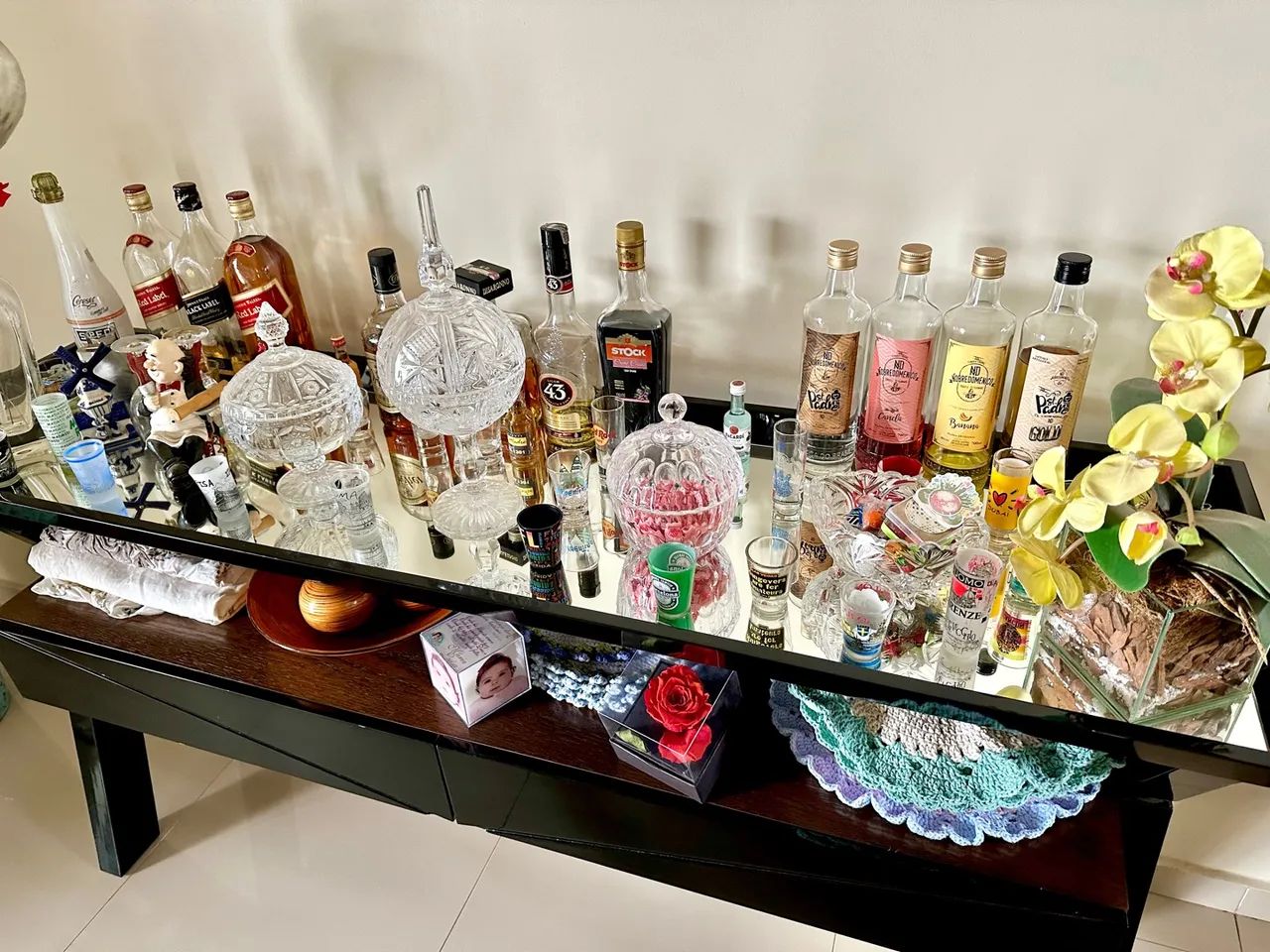 Vendo Buffet/Aparador/Barzinho Espelhado