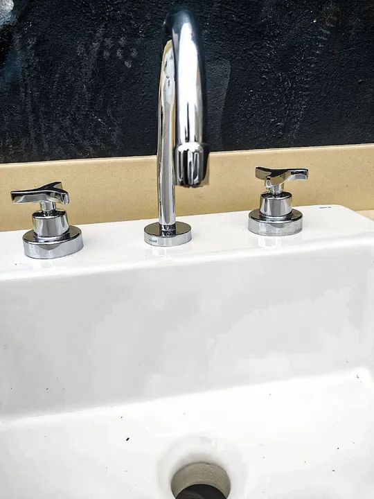 Pia Quartzo com cuba deca - Foto 4