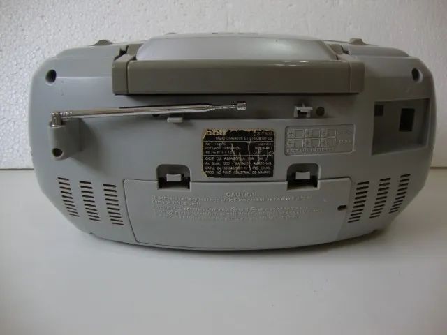 Aparelho Compact Disc System Marca CCE Modelo CS 7900 (Leia o Texto) - Foto 4
