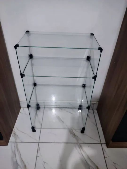 Balcão e expositor de vidro 