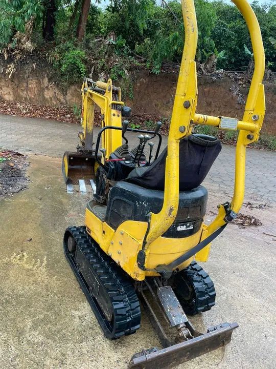 Mini escavadeira Yanmar modelo SV08 ano2011 esteiras de borracha - Foto 5