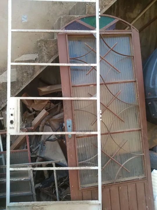 Vendo porta e janelas e basculante  - Foto 2