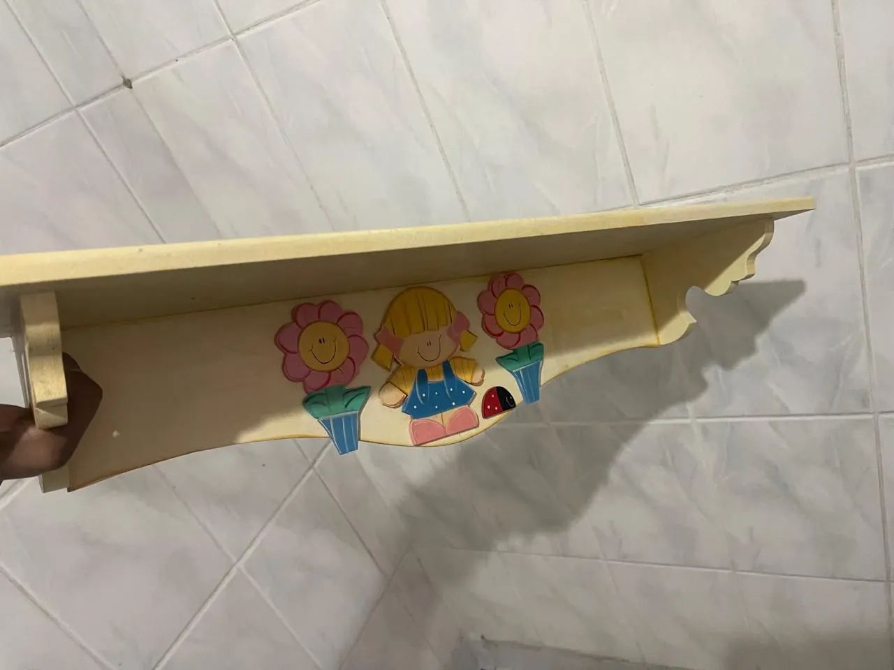 Prateleira Infantil Decorada com Flores - Foto 5