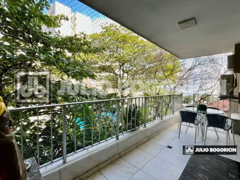 Rua Cícero Gois Monteiro 4 dormitórios com varanda 3 vagas na escritura
