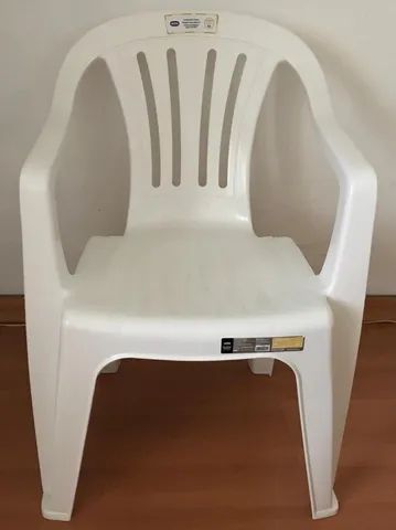 Poltrona plástica Mor