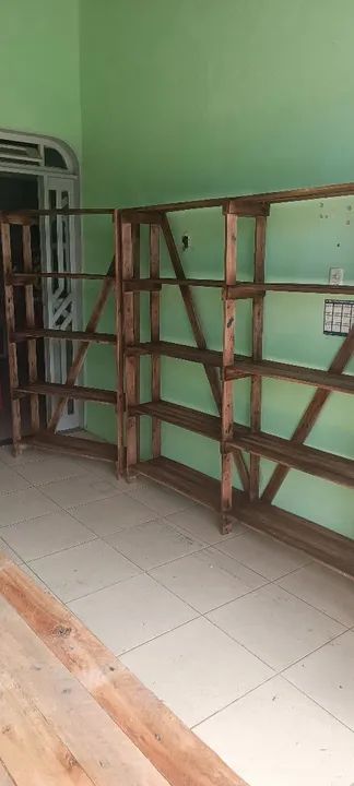 Prateleiras feita de paletes - Foto 5