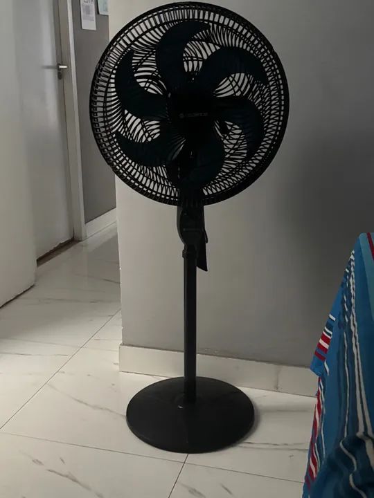 Ventilador Cadence - Preto - Usado