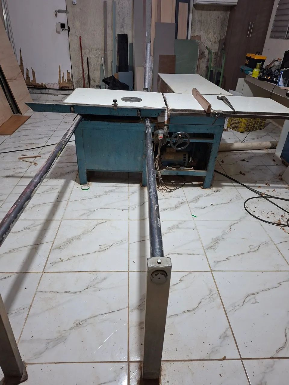 Vendo marcenaria completa 