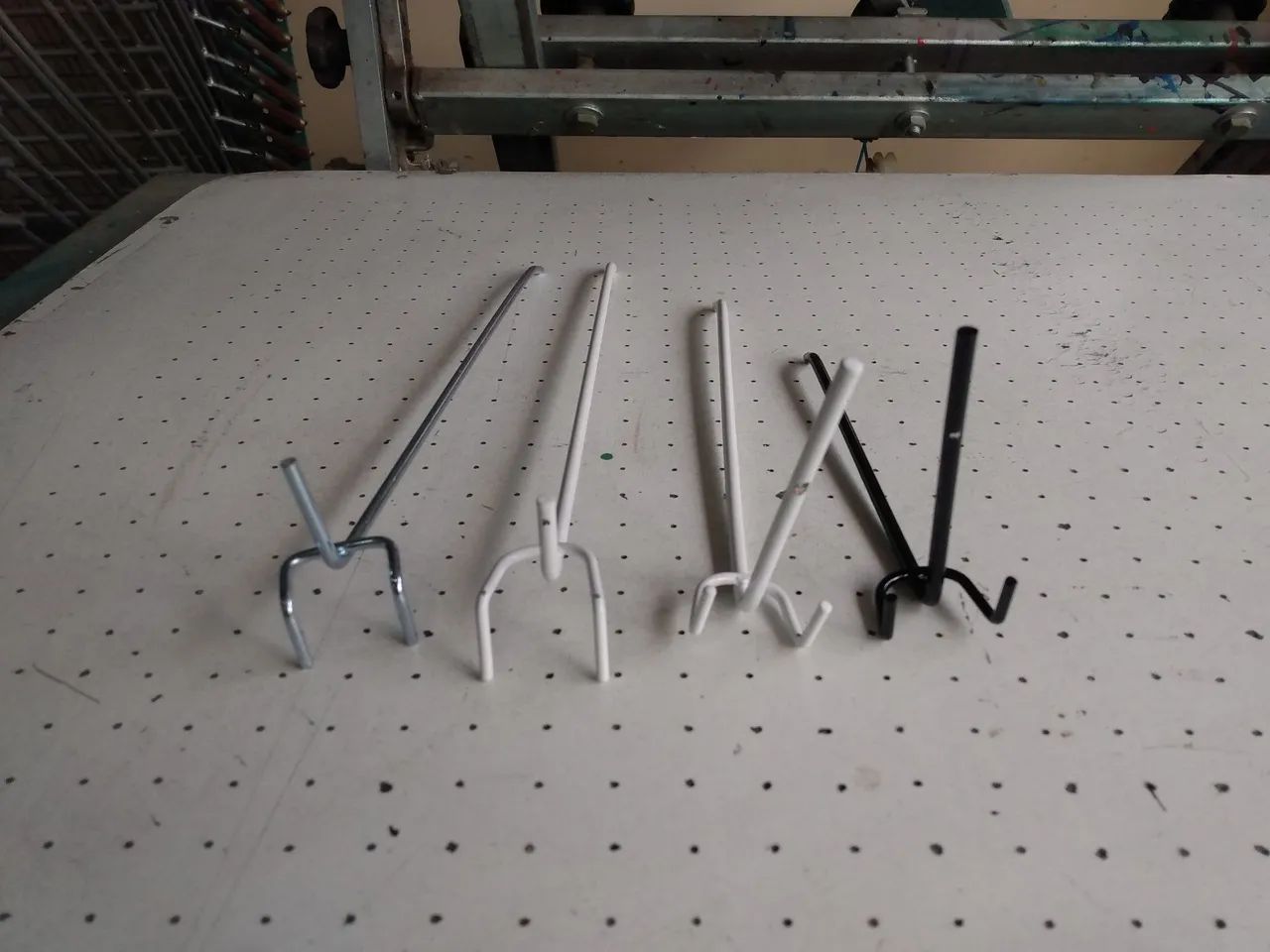 Ganchos Para Painel - Expositores - Vários Tamanhos - Temos Ponta de Estoque 