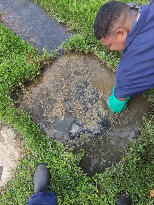 Desentupidora e Limpeza de fossas 24hs - Foto 2