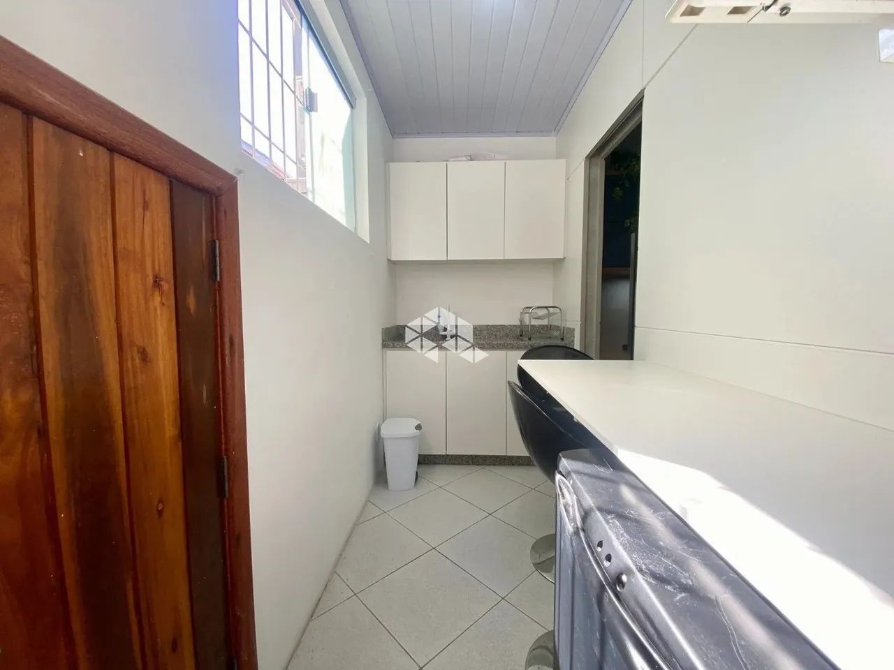 Sala Comercial a venda no Centro de Biguaçu - Porteira Fechada - Foto 3