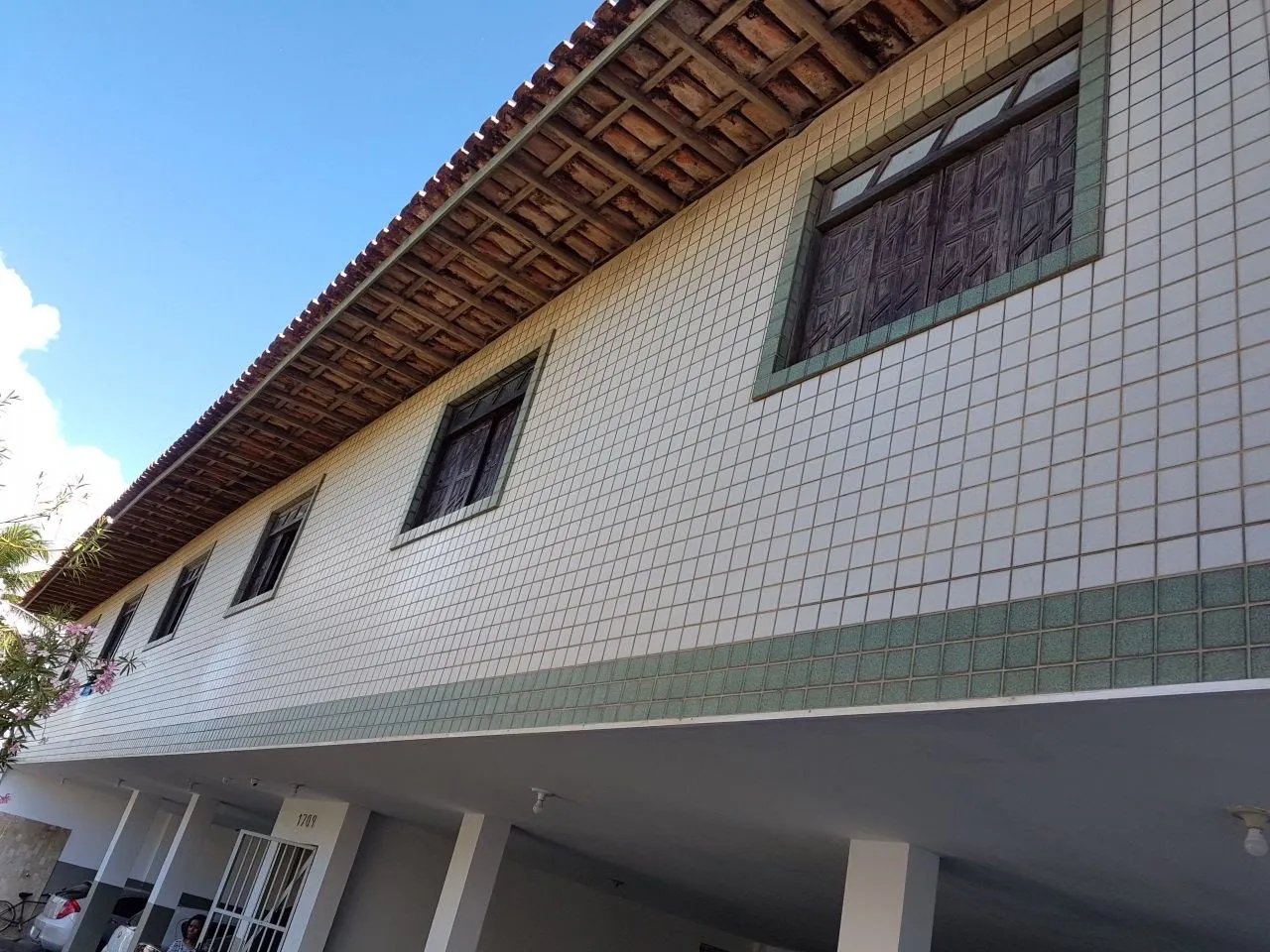 Alugo Quarto e sala tipo Kitnet , opções! Piatã ! Oportunidade!