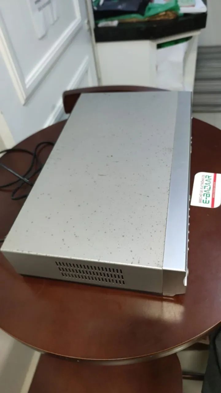 Player e Gravador de Vídeo DVD e VHS Samsung DVD-V4600M - Foto 3