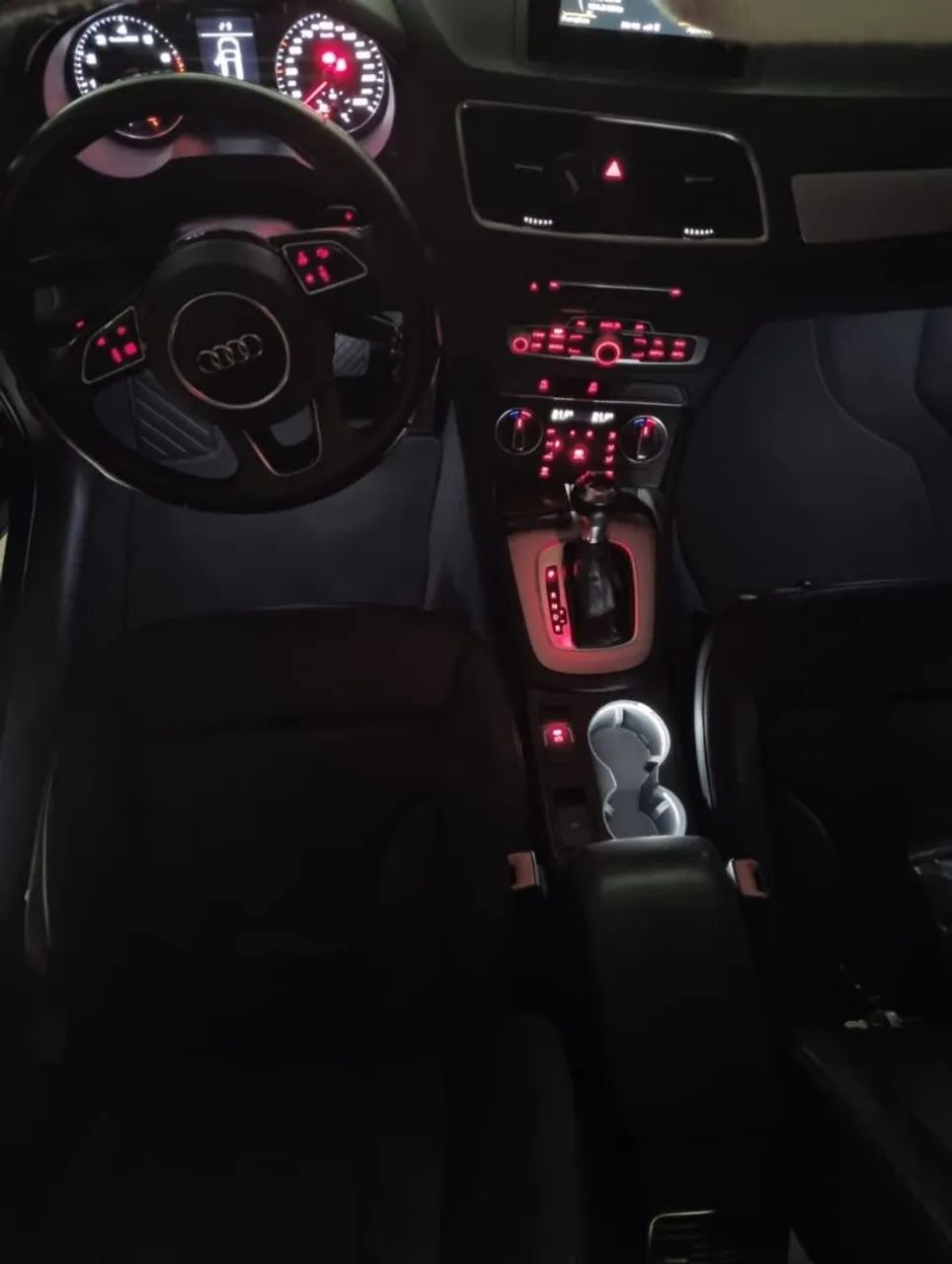 AUDI Q3 1.4 TFSI 2016 PRETO COM TETO PANORAMICO  - Foto 2