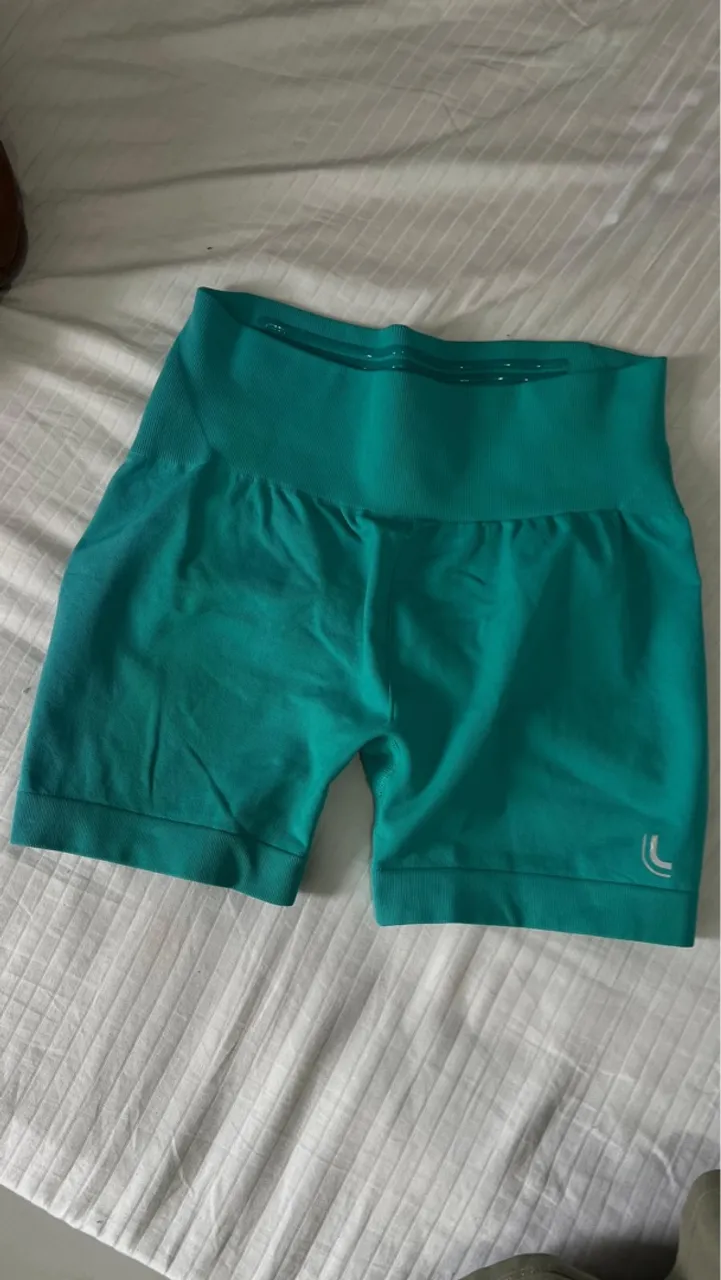 Shorts de ginástica verde