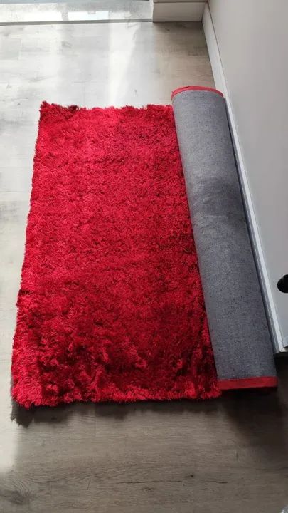 Tapete Peludo Vermelho