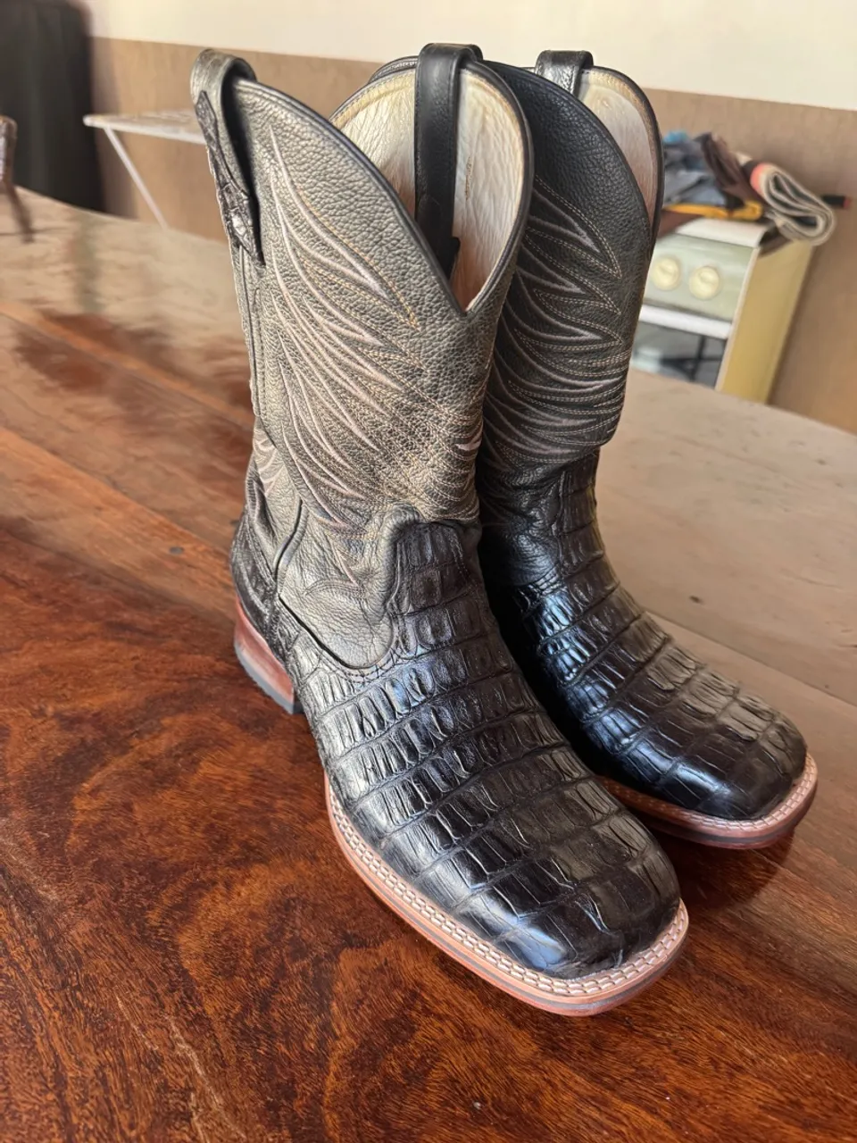 Botas Texanas em Couro de Jacaré