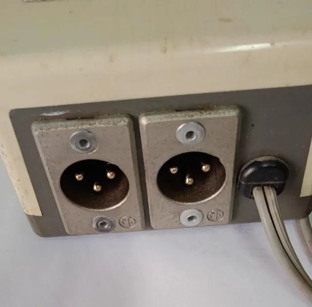 Microfone De  Lapela Akg  C410  Com Fonte N-62e Americano - Foto 5