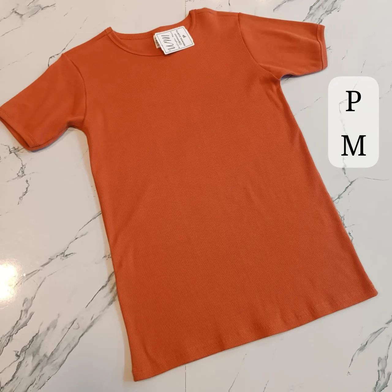 Camiseta Preta Manga Curta básicas modelo caneladas  - Foto 5
