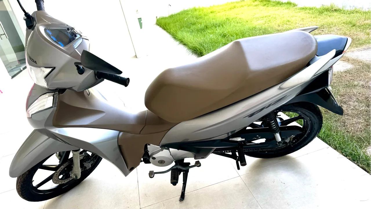 Scooter Honda Biz 125 - Impecável! - Foto 4