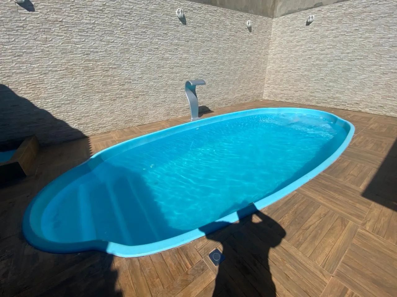 Piscina Oval para seu lazer
