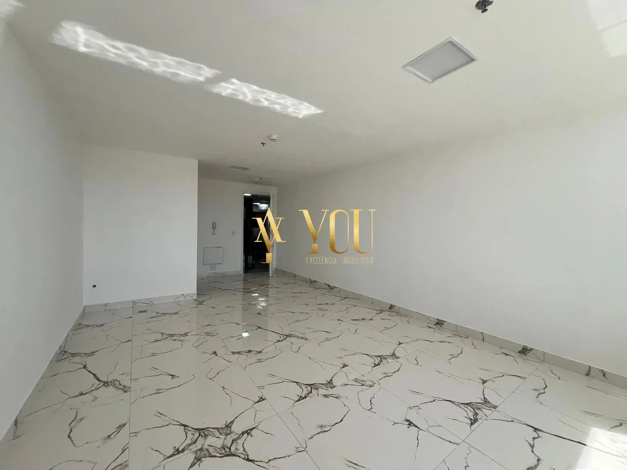 Sala Comercial no Órion Complex já com acabamento.
