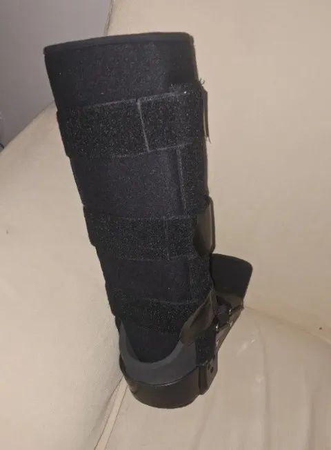 Bota Imobilizadora Longa Ortopédica Salvape Preta Tamanho G  _____________________________ - Foto 3