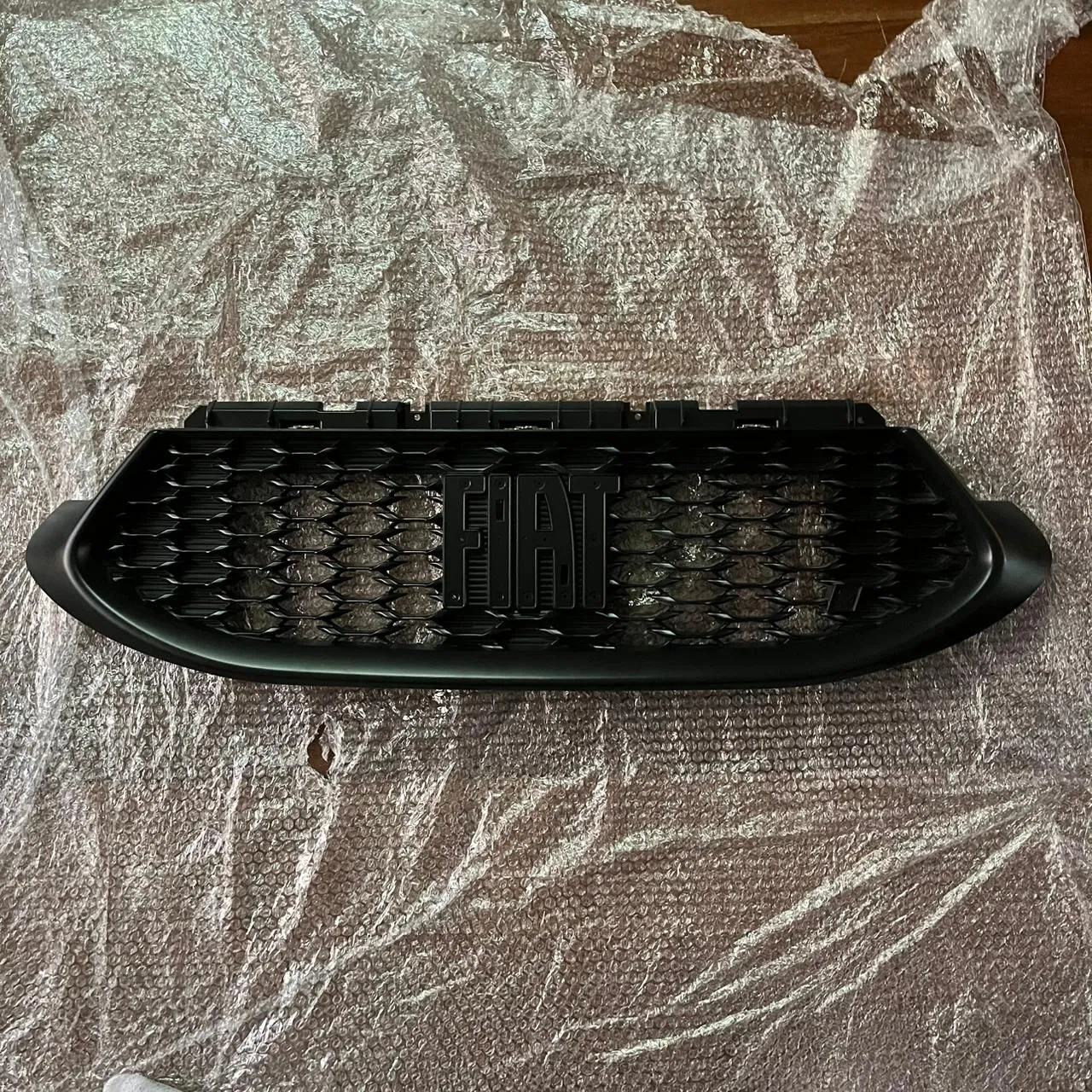 Grade frontal Fiat Fastback Nova original