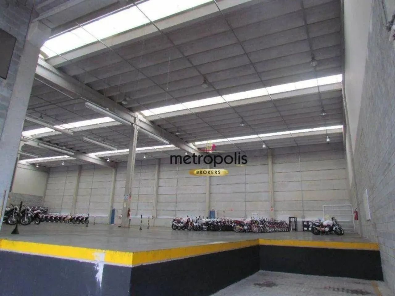 Galpão para alugar, 911 m² por R$ 40.156,12/mês - Piraporinha - Diadema/SP
