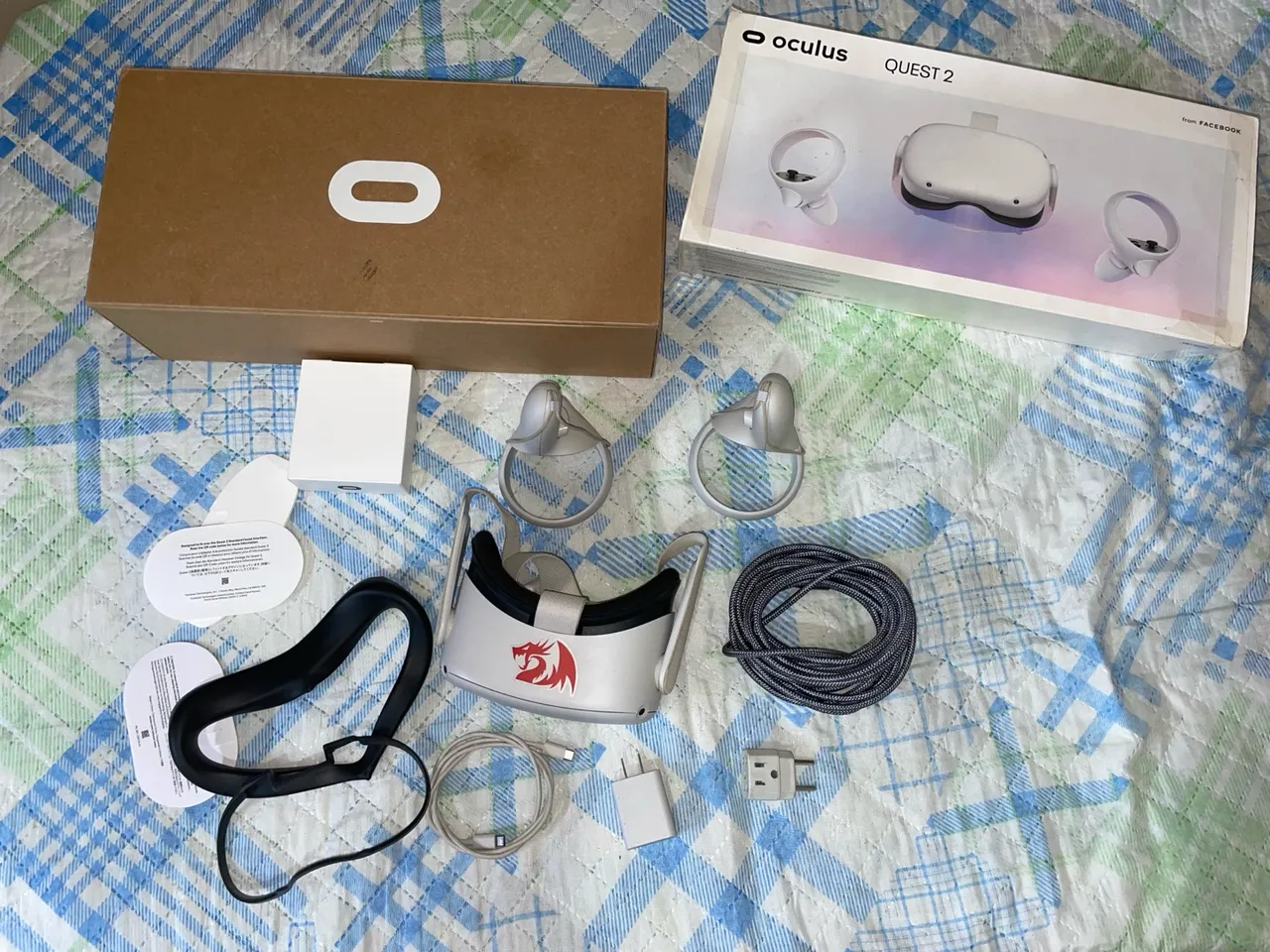 Oculus Quest 2 - seminovo - Preço pode ser negociável.