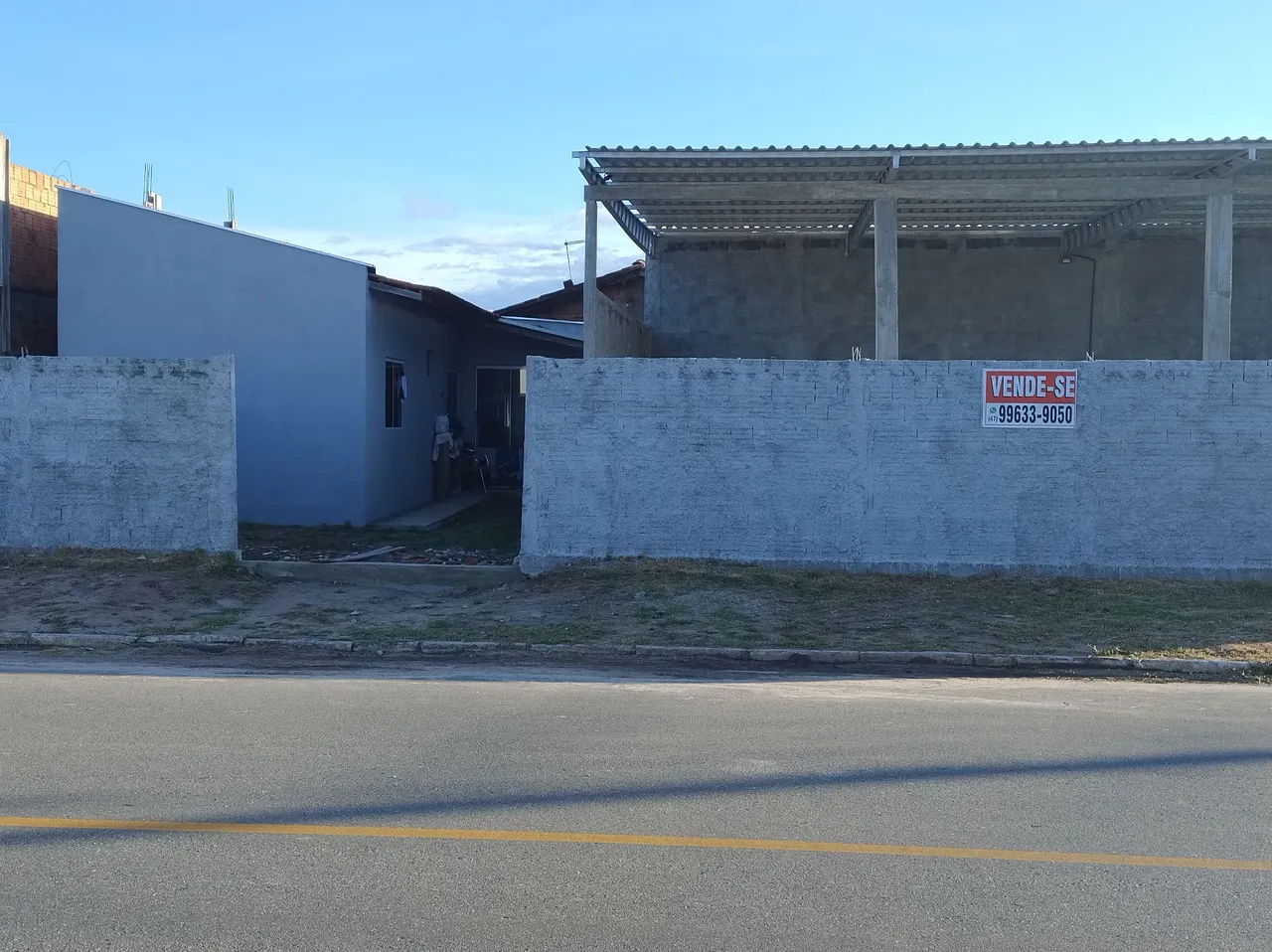 Casa com Galpão em Araquari