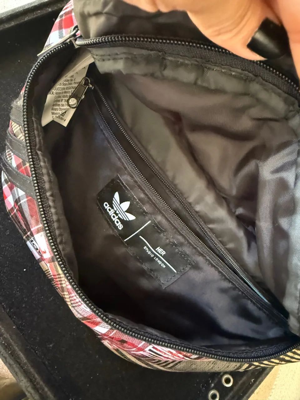 Bolsa Adidas HER Studio London - Foto 2