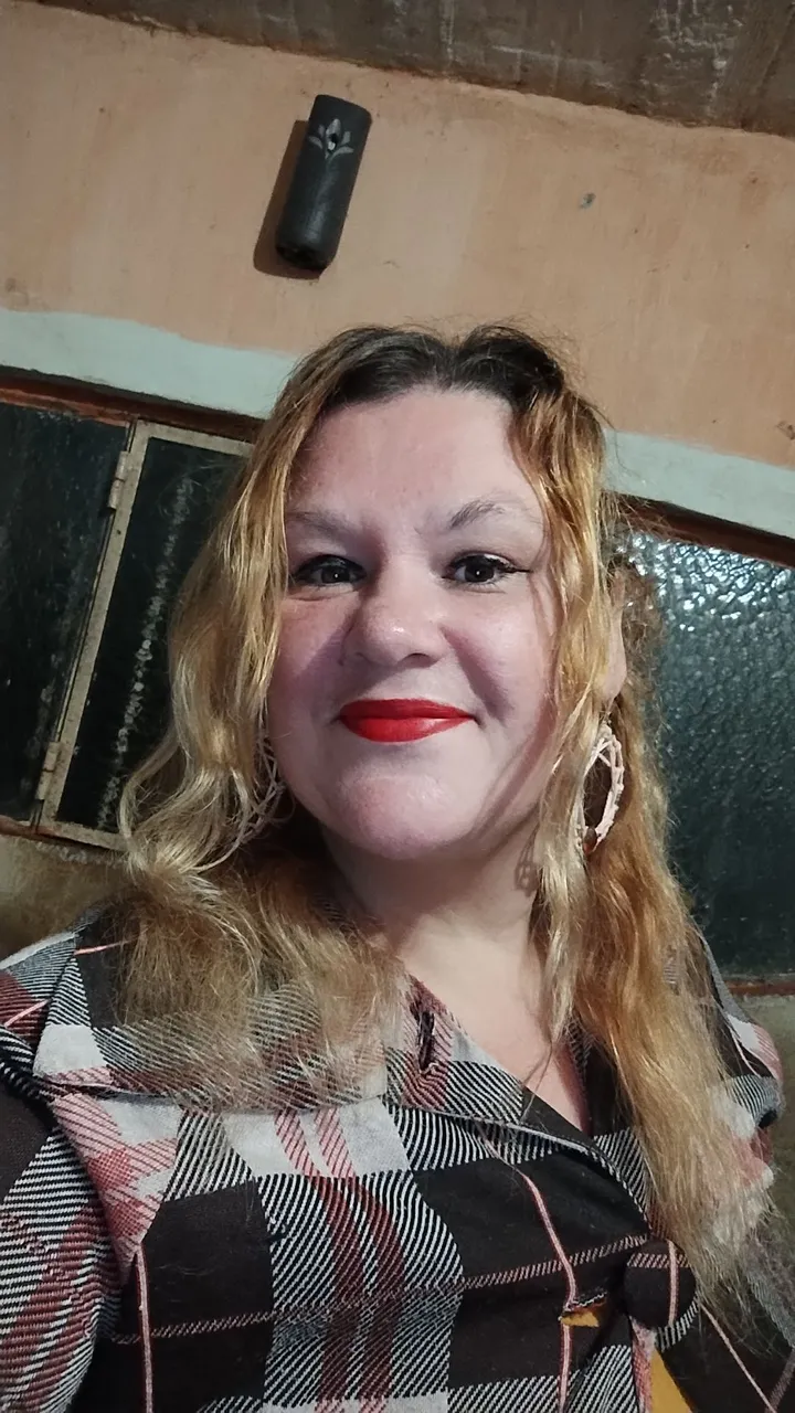 Busco trabalho de babá cuido no conforto de sua casa.