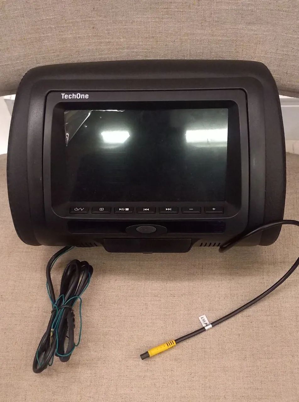 Encosto de cabeça com monitor 7"