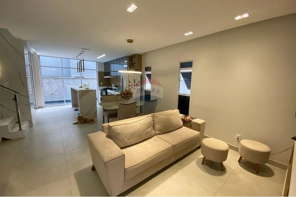 Locação Sunville - Casa moderna de 1º andar c/ 4 quartos!