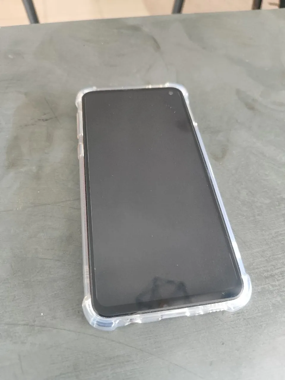 Samsung S10E