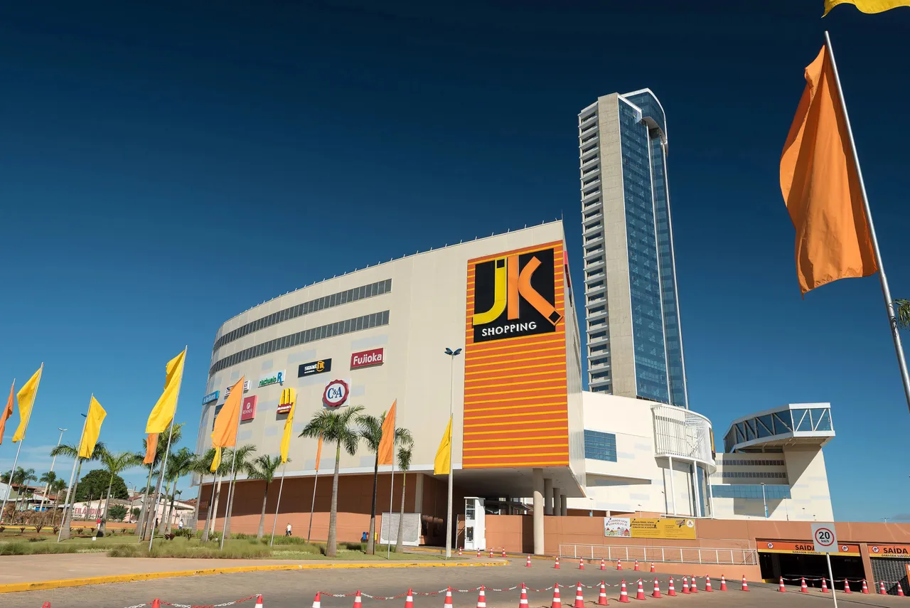 Vendo sala 56m2 no JK Shopping