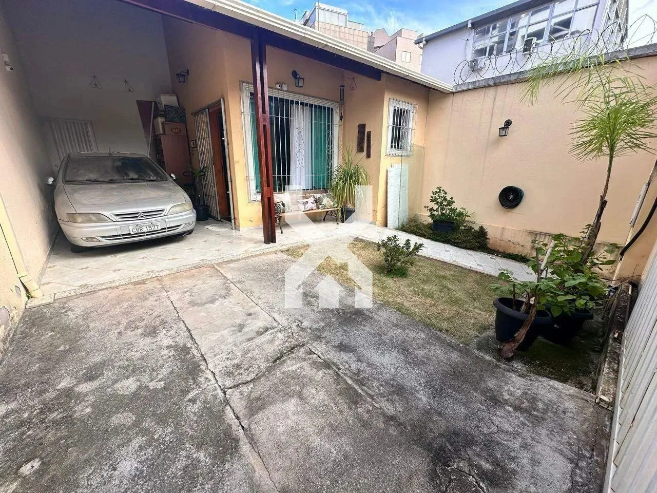 Casa à venda, 3 quartos, 1 suíte, 2 vagas, Fernão Dias - Belo Horizonte/MG